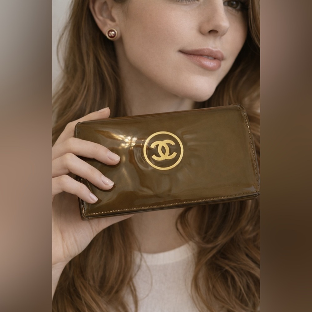 Chanel Gold CC Flap Wallet/Clutch - Picture 13 of 13
